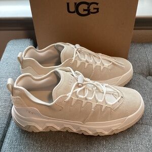 UGG® Women's CapTrail Low-Top Sneakers, size 10